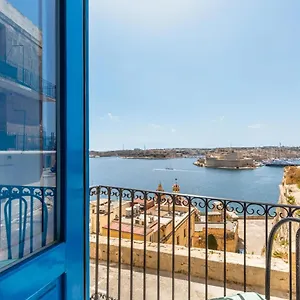https://valletta-harbour-view-apartment.hotelssaintjulians.com